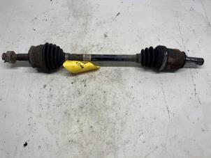 Gebruikte Steekas links-voor Opel Corsa D 1.2 16V Prijs € 36,75 Margeregeling aangeboden door Reclycar De Boer BV