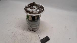 Gebruikte Tank element Pomp Peugeot 308 (4A/C) 1.6 VTI 16V Prijs € 42,00 Margeregeling aangeboden door Reclycar De Boer BV