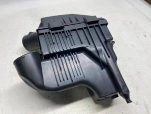 Gebruikte Luchtfilterhuis Dacia Sandero III 1.0 TCe 100 12V ECO-G Prijs € 78,75 Margeregeling aangeboden door Reclycar De Boer BV