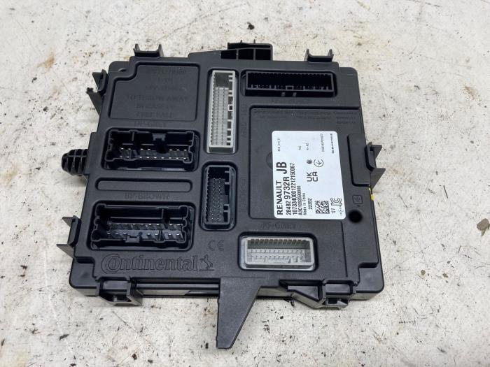 Gebruikte Module (diversen) Dacia Sandero III 1.0 TCe 100 12V ECO-G Prijs € 105,00 Margeregeling aangeboden door Reclycar De Boer BV