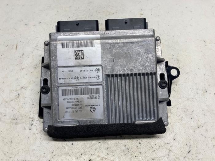 Gebruikte Module LPG Dacia Sandero III 1.0 TCe 100 12V ECO-G Prijs € 262,50 Margeregeling aangeboden door Reclycar De Boer BV