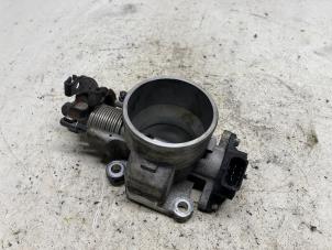 Gebruikte Gasklephuis Hyundai Tucson (JM) 2.0 16V CVVT 4x2 Prijs € 42,00 Margeregeling aangeboden door Reclycar De Boer BV