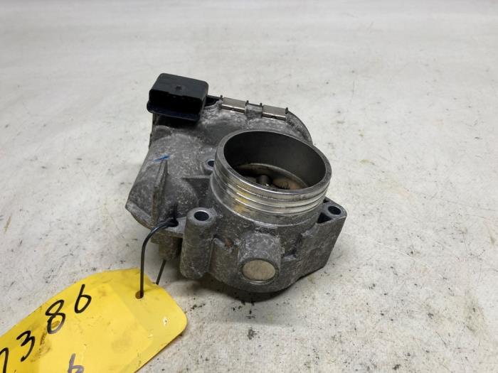 Gebruikte Gasklephuis Peugeot 307 Break (3E) 1.6 16V Prijs € 15,75 Margeregeling aangeboden door Reclycar De Boer BV