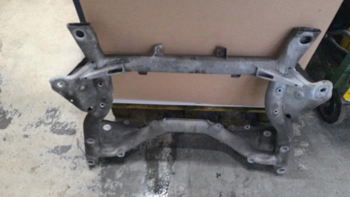 Subframe van een Mercedes-Benz C Estate (S204) 3.0 C-280 V6 24V 2009