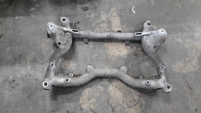 Subframe van een Mercedes-Benz C Estate (S204) 3.0 C-280 V6 24V 2009