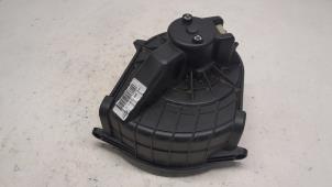 Gebruikte Kachel Ventilatiemotor Renault Kangoo Express (FW) 1.5 dCi 75 FAP Prijs € 52,50 Margeregeling aangeboden door Reclycar De Boer BV