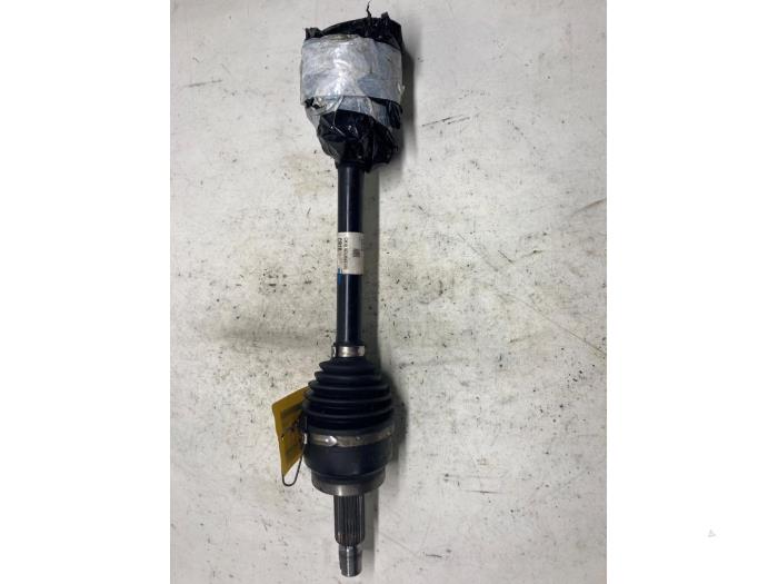 Gebruikte Aandrijfas links-voor Hyundai Tucson (NX) 1.6 T-GDI HEV Prijs € 105,00 Margeregeling aangeboden door Reclycar De Boer BV