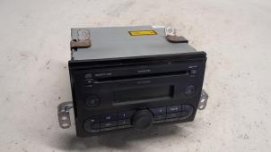 Gebruikte Radio CD Speler Nissan Note (E11) 1.4 16V Prijs € 105,00 Margeregeling aangeboden door Reclycar De Boer BV