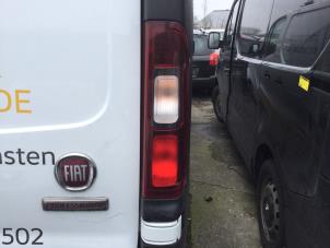 Gebruikte Achterlicht rechts Fiat Talento 1.6 MultiJet,EcoJet 95 Prijs € 105,00 Margeregeling aangeboden door Reclycar De Boer BV