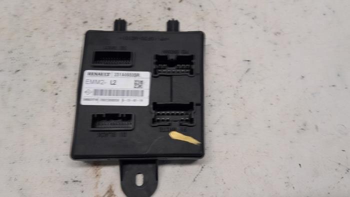 Gebruikte Bodycontrol Module Dacia Duster (SR) 1.6 16V Prijs € 110,25 Margeregeling aangeboden door Reclycar De Boer BV