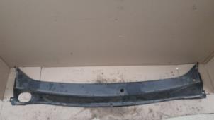 Gebruikte Paravent Dacia Duster (SR) 1.0 TCE 100 Bi-Fuel, Eco-G 12V Prijs € 42,00 Margeregeling aangeboden door Reclycar De Boer BV