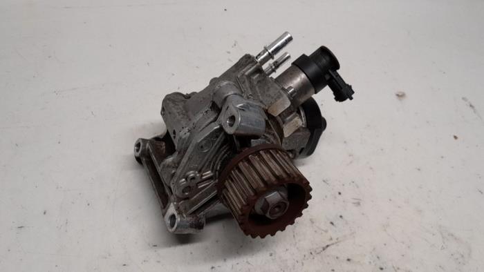 Gebruikte Brandstofpomp Mechanisch Renault Kangoo Express (FW) 1.5 dCi 75 FAP Prijs € 236,25 Margeregeling aangeboden door Reclycar De Boer BV