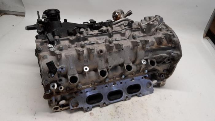 Gebruikte Cilinderkop Renault Megane IV Estate (RFBK) 1.3 TCE 160 16V Prijs € 630,00 Margeregeling aangeboden door Reclycar De Boer BV