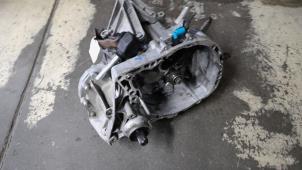 Gebruikte Versnellingsbak Dacia Sandero I (BS) 1.4 Prijs € 420,00 Margeregeling aangeboden door Reclycar De Boer BV