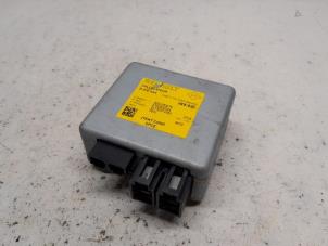 Gebruikte Computer Stuurbekrachtiging Renault Twingo II (CN) 1.2 16V Prijs € 73,50 Margeregeling aangeboden door Reclycar De Boer BV