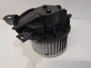 Gebruikte Chaufage Ventilatiemotor Citroen Nemo Combi (AJ) 1.4 Prijs € 42,00 Margeregeling aangeboden door Reclycar De Boer BV