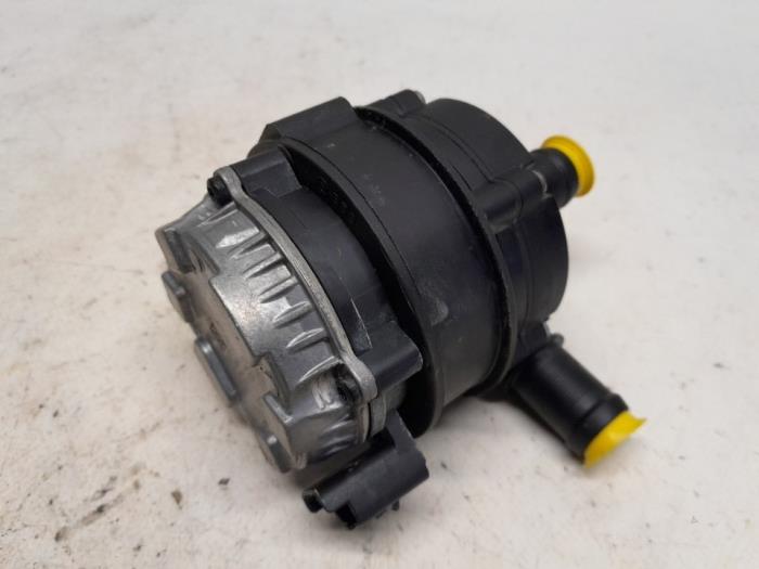 Gebruikte Waterpomp Renault Express 1.5 dCi 75 Prijs € 94,50 Margeregeling aangeboden door Reclycar De Boer BV