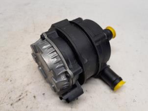 Gebruikte Waterpomp Renault Express 1.5 dCi 75 Prijs € 94,50 Margeregeling aangeboden door Reclycar De Boer BV