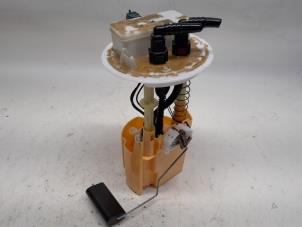 Gebruikte Brandstofpomp Elektrisch Renault Express 1.5 dCi 75 Prijs € 78,75 Margeregeling aangeboden door Reclycar De Boer BV