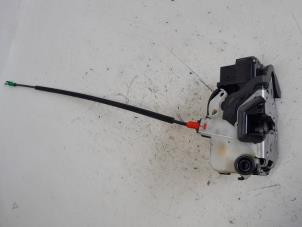 Gebruikte Deurslot Mechaniek 4Deurs rechts-achter Opel Zafira Tourer (P12) 1.4 Turbo 16V Ecotec Prijs € 26,25 Margeregeling aangeboden door Reclycar De Boer BV