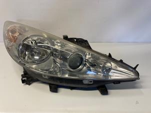 Gebruikte Rechter Koplamp Peugeot 207 CC (WB) 1.6 16V THP Prijs € 105,00 Margeregeling aangeboden door Reclycar De Boer BV