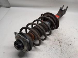 Gebruikte Schokdemper links-voor Mercedes A (W169) 1.5 A-150 3-Drs. Prijs € 44,10 Margeregeling aangeboden door Reclycar De Boer BV