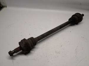 Gebruikte Steekas links-achter Mercedes C (W204) 1.8 C-180 CGI 16V Prijs € 26,25 Margeregeling aangeboden door Reclycar De Boer BV