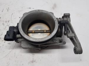 Gebruikte Gasklephuis Renault Scénic I (JA) 1.6 16V Prijs € 36,75 Margeregeling aangeboden door Reclycar De Boer BV