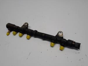 Gebruikte Brandstofverdeler Fiat Punto Evo (199) 1.3 JTD Multijet 85 16V Euro 5 Prijs € 36,75 Margeregeling aangeboden door Reclycar De Boer BV