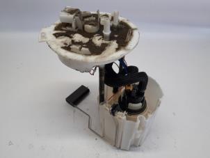 Gebruikte Tank element Pomp Opel Zafira Tourer (P12) 2.0 CDTI 16V 130 Ecotec Prijs € 105,00 Margeregeling aangeboden door Reclycar De Boer BV