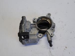 Gebruikte Gasklephuis Opel Zafira Tourer (P12) 2.0 CDTI 16V 130 Ecotec Prijs € 36,75 Margeregeling aangeboden door Reclycar De Boer BV