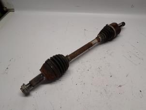 Gebruikte Homokineetas links-voor Ford Fiesta 6 (JA8) 1.0 Ti-VCT 12V 65 Prijs € 42,00 Margeregeling aangeboden door Reclycar De Boer BV