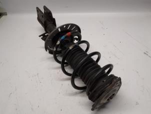 Gebruikte Schokbreker links-voor Peugeot 308 SW (L4/L9/LC/LJ/LR) 1.6 BlueHDi 120 Prijs € 52,50 Margeregeling aangeboden door Reclycar De Boer BV