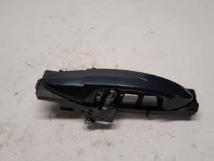 Gebruikte Portiergreep 2Deurs rechts Ford Fiesta 6 (JA8) 1.0 Ti-VCT 12V 65 Prijs € 15,75 Margeregeling aangeboden door Reclycar De Boer BV