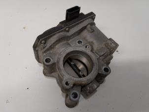 Gebruikte Gasklephuis Renault Grand Scénic III (JZ) 1.4 16V TCe 130 Prijs € 26,25 Margeregeling aangeboden door Reclycar De Boer BV