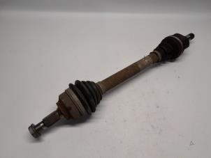 Gebruikte Homokineetas links-voor Citroen C5 III Tourer (RW) 1.6 HDiF 16V 110 Prijs € 78,75 Margeregeling aangeboden door Reclycar De Boer BV