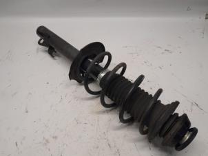 Gebruikte Schokdemper links-voor Citroen C1 1.0 12V VVT-i Prijs € 52,50 Margeregeling aangeboden door Reclycar De Boer BV