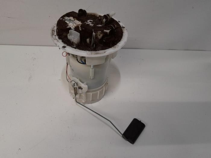 Gebruikte Tank element Pomp Peugeot 208 I (CA/CC/CK/CL) 1.2 Vti 12V PureTech 82 Prijs € 63,00 Margeregeling aangeboden door Reclycar De Boer BV
