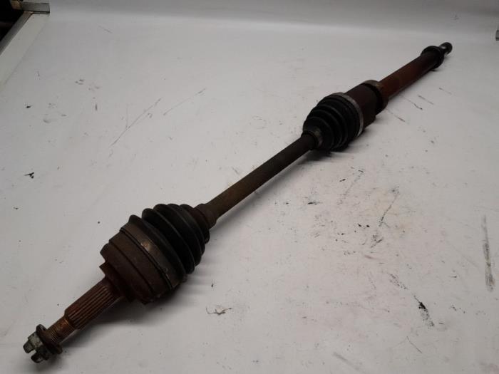 Gebruikte Steekas rechts-voor Renault Megane III Grandtour (KZ) 1.2 16V TCE 115 Prijs € 31,50 Margeregeling aangeboden door Reclycar De Boer BV