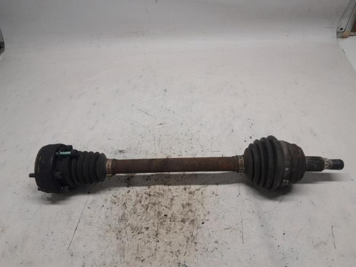 Gebruikte Aandrijfas links-voor Audi A3 (8L1) 1.6 Prijs € 26,25 Margeregeling aangeboden door Reclycar De Boer BV
