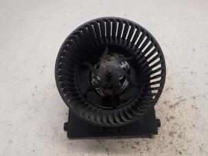 Gebruikte Aanjager Audi A3 (8L1) 1.6 Prijs € 36,75 Margeregeling aangeboden door Reclycar De Boer BV