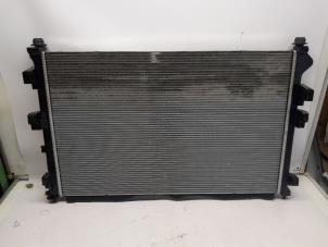 Gebruikte Radiateur Renault Austral 1.2 E-Tech Hybrid 200 Prijs € 367,50 Margeregeling aangeboden door Reclycar De Boer BV