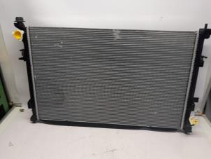 Gebruikte Radiateur Renault Austral 1.2 E-Tech Hybrid 200 Prijs € 367,50 Margeregeling aangeboden door Reclycar De Boer BV