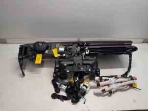 Gebruikte Airbag Set + Module Renault Austral 1.2 E-Tech Hybrid 200 Prijs € 2.100,00 Margeregeling aangeboden door Reclycar De Boer BV