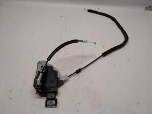 Gebruikte Deurslot Mechaniek 2Deurs rechts Peugeot RCZ (4J) 2.0 HDi 16V FAP Prijs € 26,25 Margeregeling aangeboden door Reclycar De Boer BV