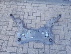 Gebruikte Subframe Renault Scénic III (JZ) 1.4 16V TCe 130 Prijs € 52,50 Margeregeling aangeboden door Reclycar De Boer BV