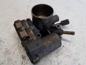 Gebruikte Gasklephuis Volkswagen Polo III (6N2) 1.0 Prijs € 42,00 Margeregeling aangeboden door Reclycar De Boer BV