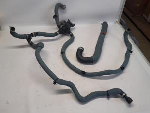 Gebruikte Thermostaat Renault Austral 1.2 E-Tech Hybrid 200 Prijs € 105,00 Margeregeling aangeboden door Reclycar De Boer BV