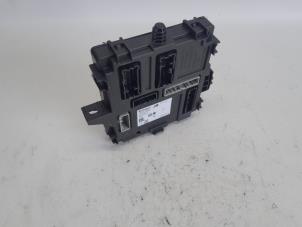 Gebruikte Computer Body Control Renault Austral 1.2 E-Tech Hybrid 200 Prijs € 441,00 Margeregeling aangeboden door Reclycar De Boer BV