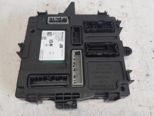 Gebruikte Computer Body Control Renault Austral 1.2 E-Tech Hybrid 200 Prijs € 420,00 Margeregeling aangeboden door Reclycar De Boer BV